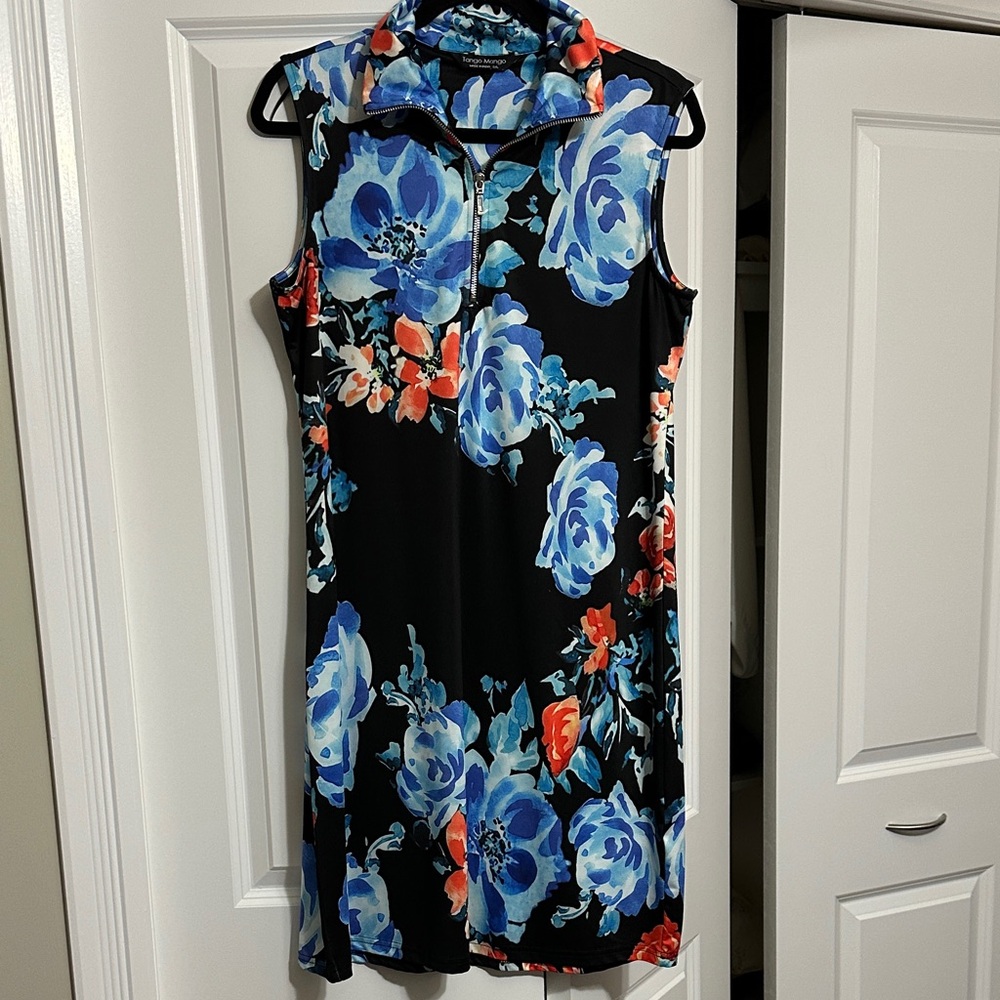 Sz L ⭐️Like New Tango Mango Floral Dress. PTP 19” Worn Once.